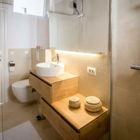 Terra Rossa Apartment